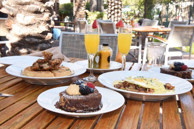 Mimosas, French toast, brunch