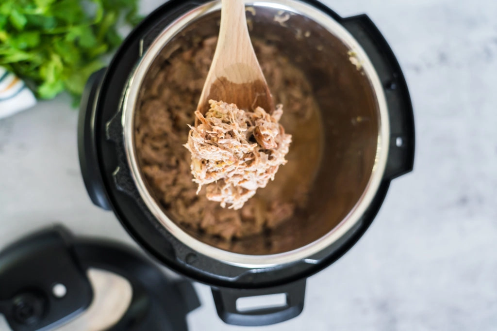 shredded green chili pork on instant pot