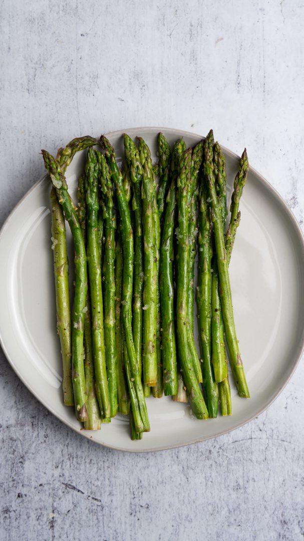 Air Fryer Lemon Garlic Asparagus TastyAZ