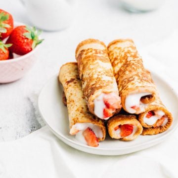 french toast roll-uos