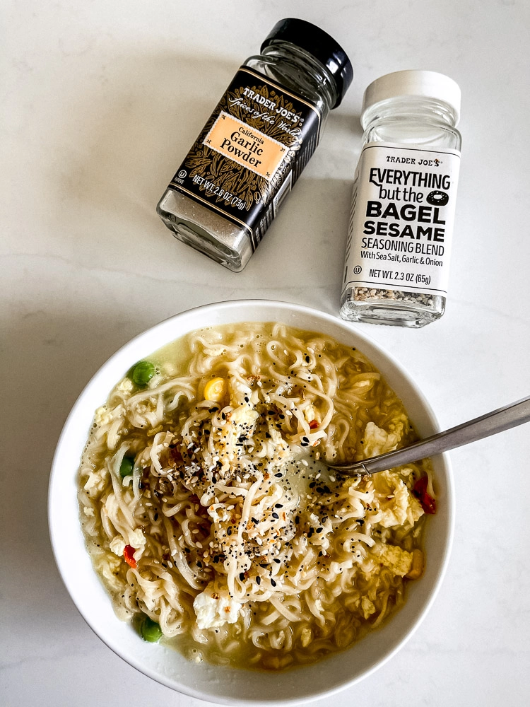 ramen in bowl with bagel seasoning