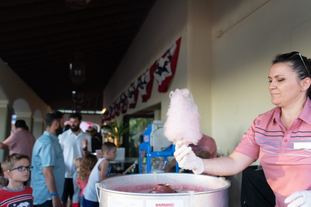 cotton candy vendor
