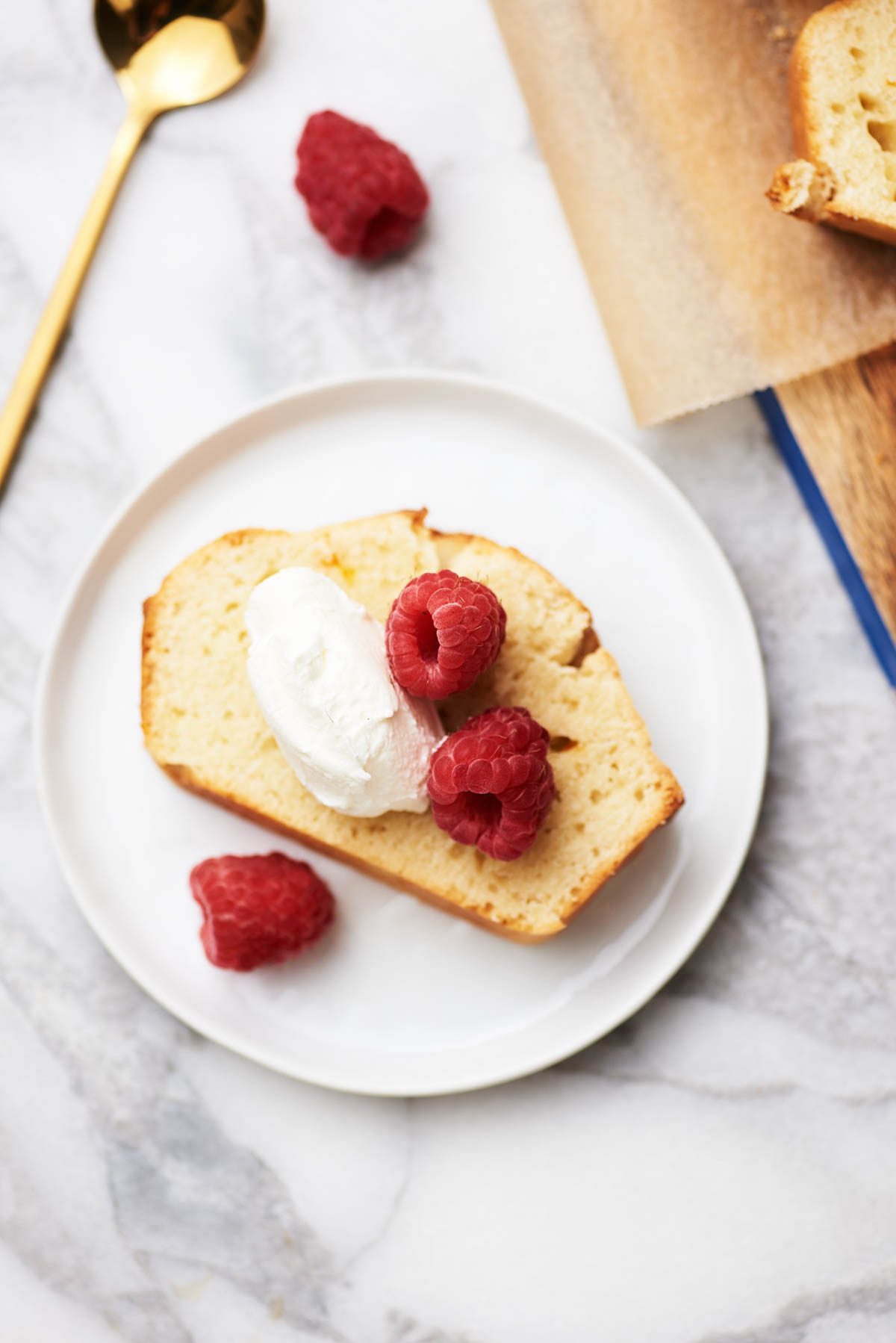 https://www.tastyaz.com/wp-content/uploads/2023/09/TikTok-yogurt-cake-6.jpg