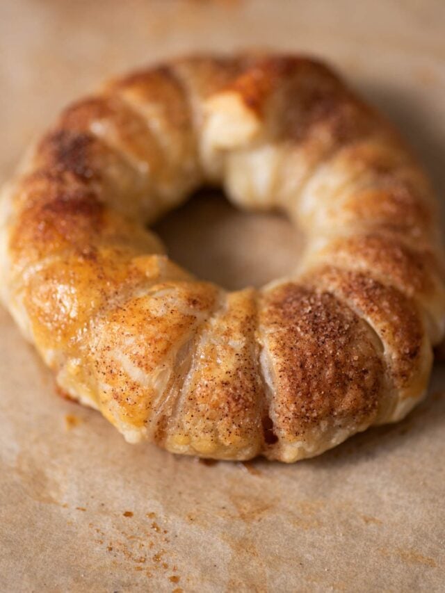 Puff Pastry Apple Donuts