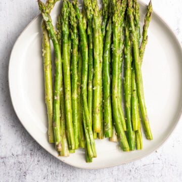 Air fryer Lemon Garlic Asparagus.